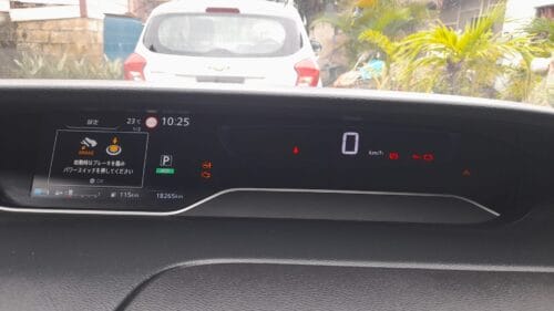 NavigationDisk digital dashboard showing speed, alerts, and vehicle information in a modern car inte.